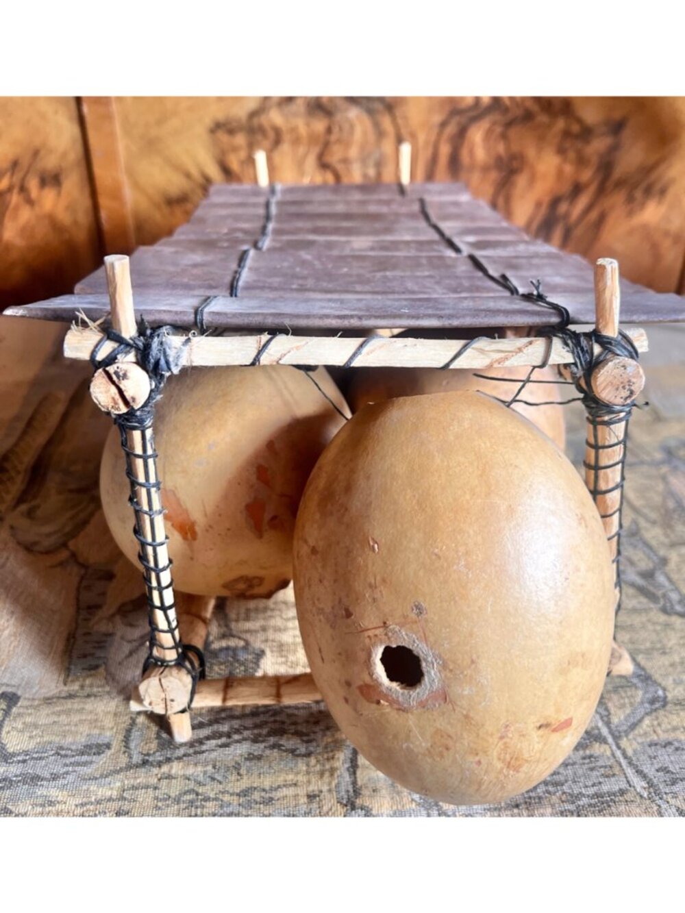 African Gourd Resonator Metallophone Metal Keys Wooden Frame 1950-1975 - Picture 3 of 13